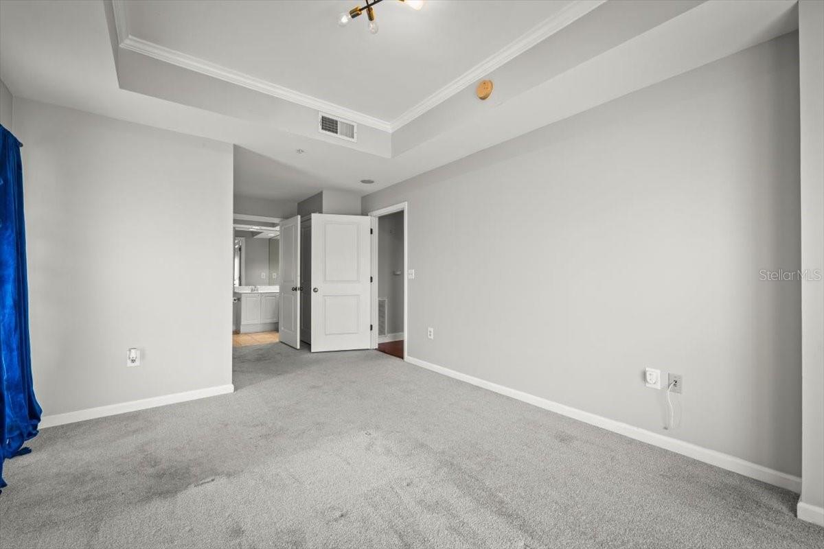 PLAZA CONDO AT BERKMAN - Residential