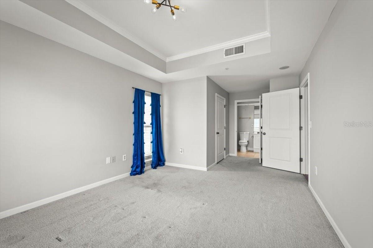 PLAZA CONDO AT BERKMAN - Residential
