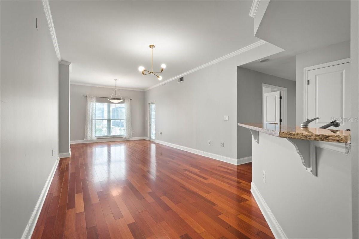 PLAZA CONDO AT BERKMAN - Residential