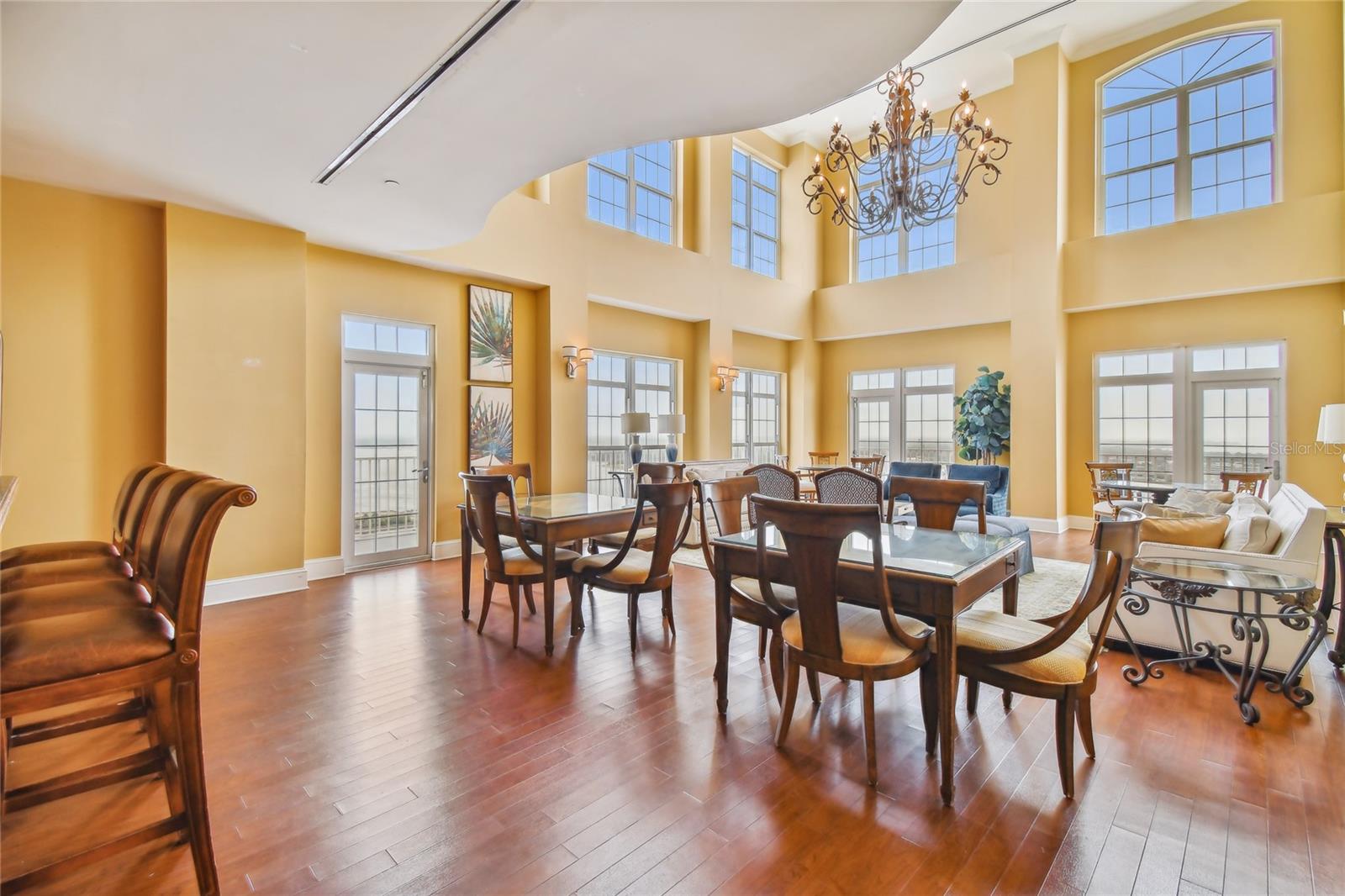 PLAZA CONDO AT BERKMAN - Residential
