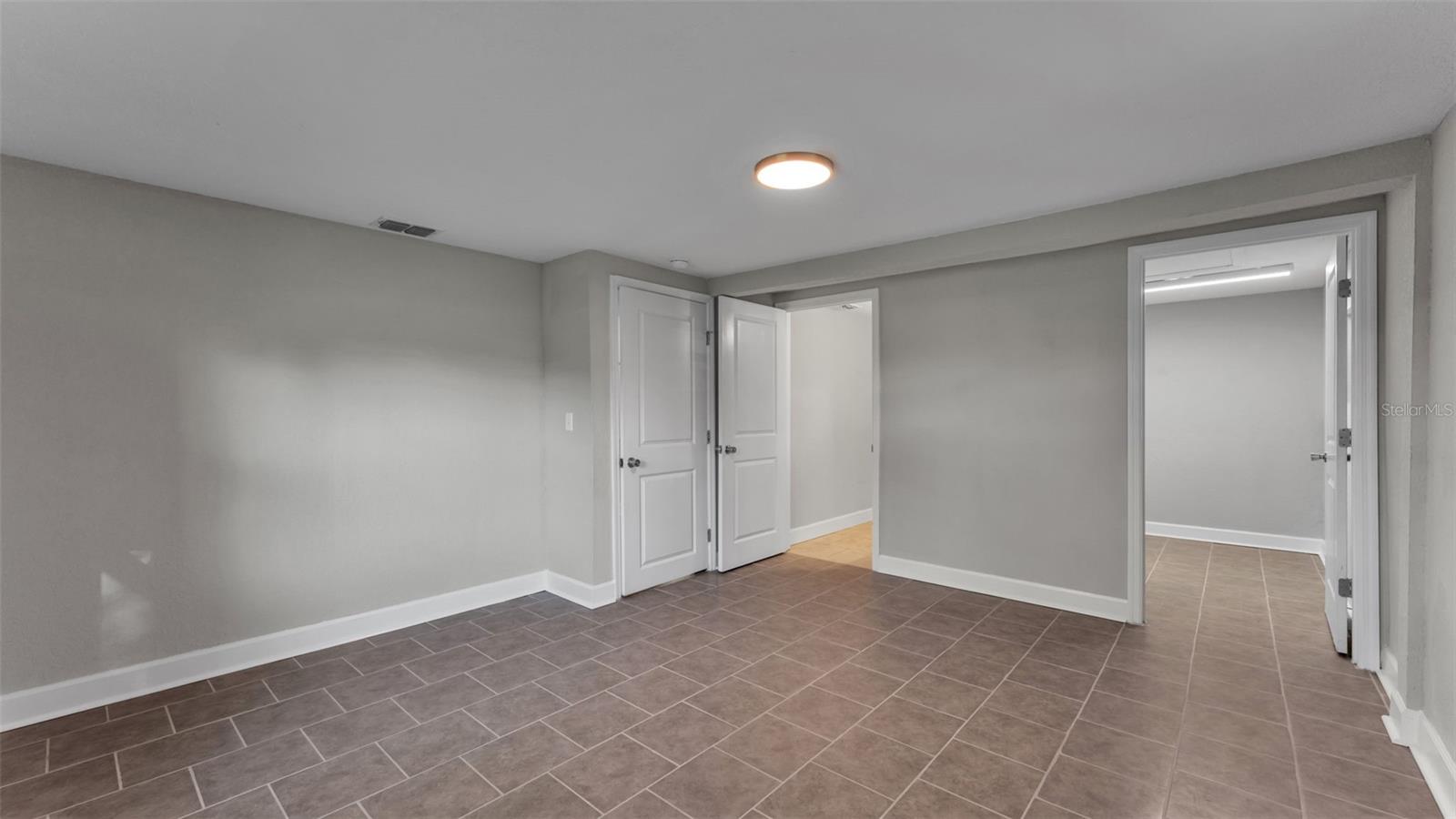 KEW GARDENS SUB - Residential