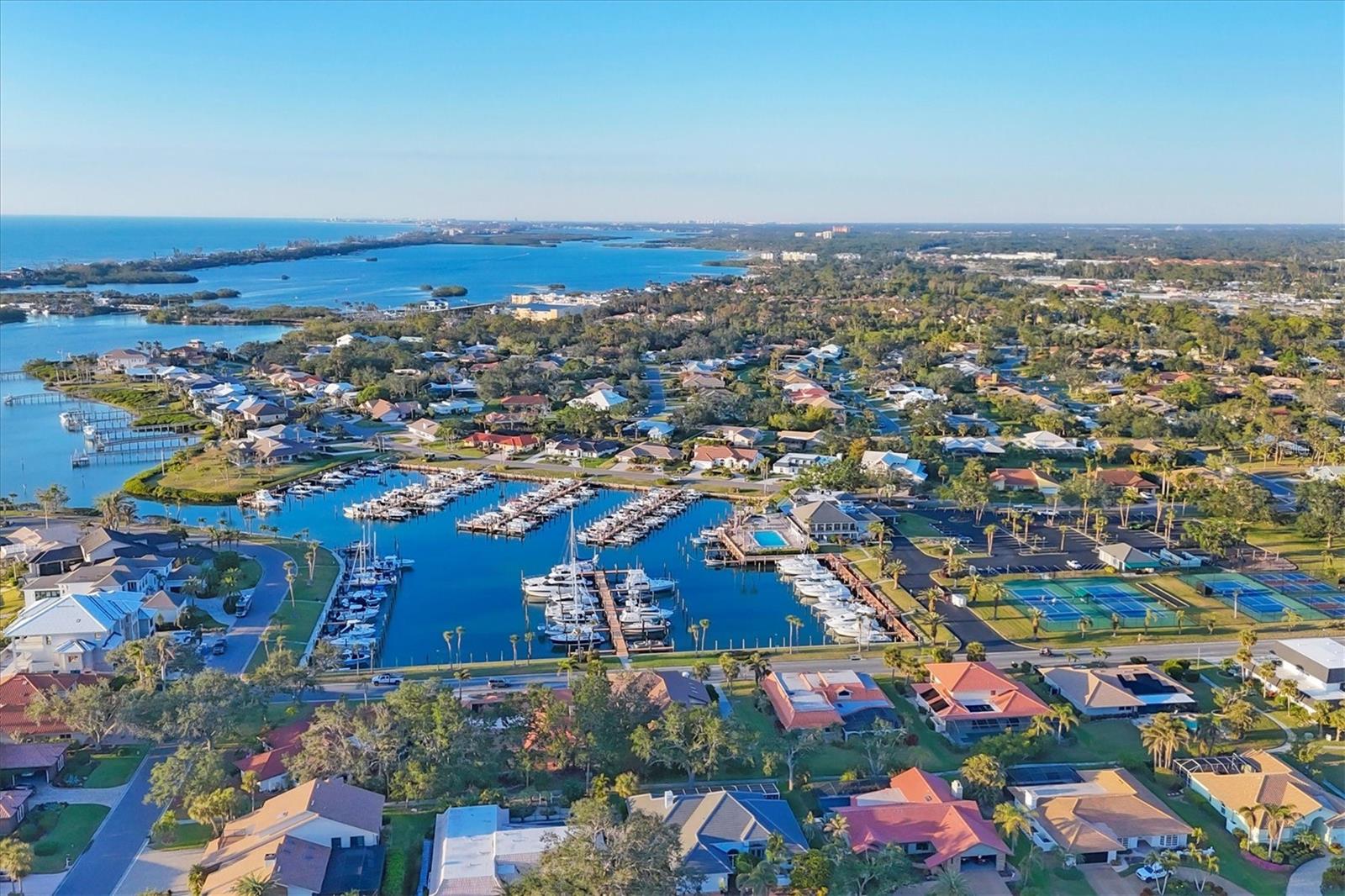 SOUTHBAY YACHT & RACQUET CLUB - Residential