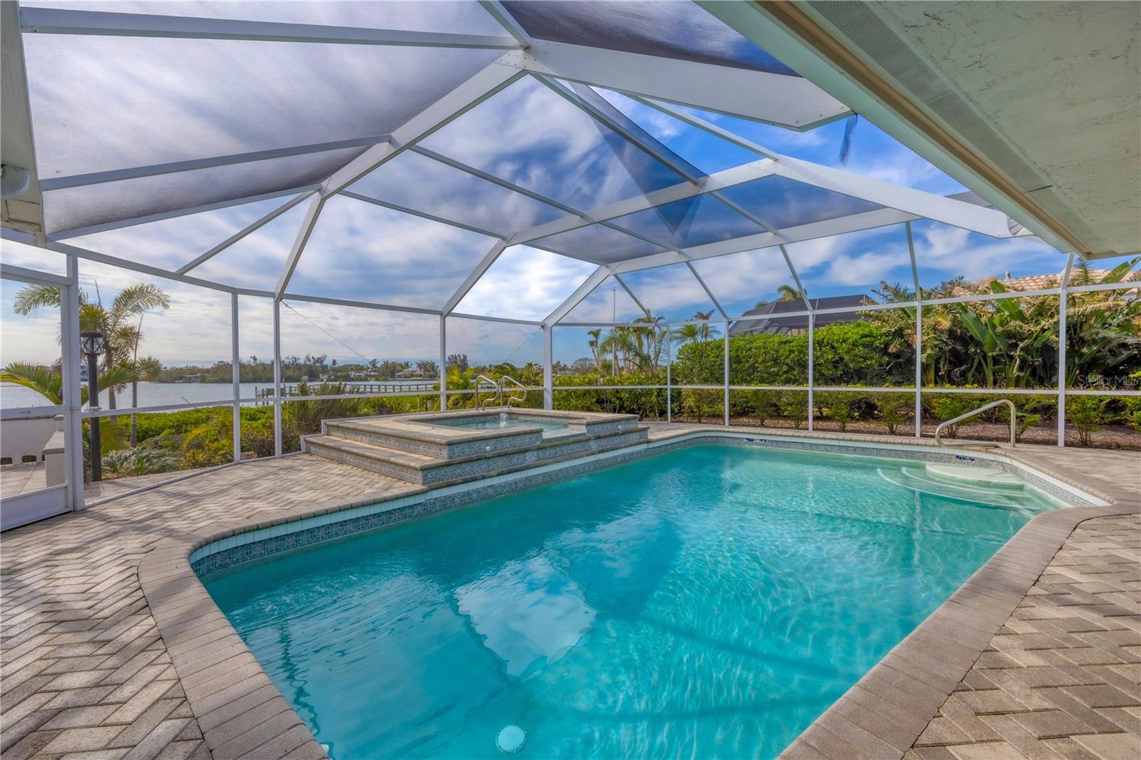 SOUTHBAY YACHT & RACQUET CLUB - Residential