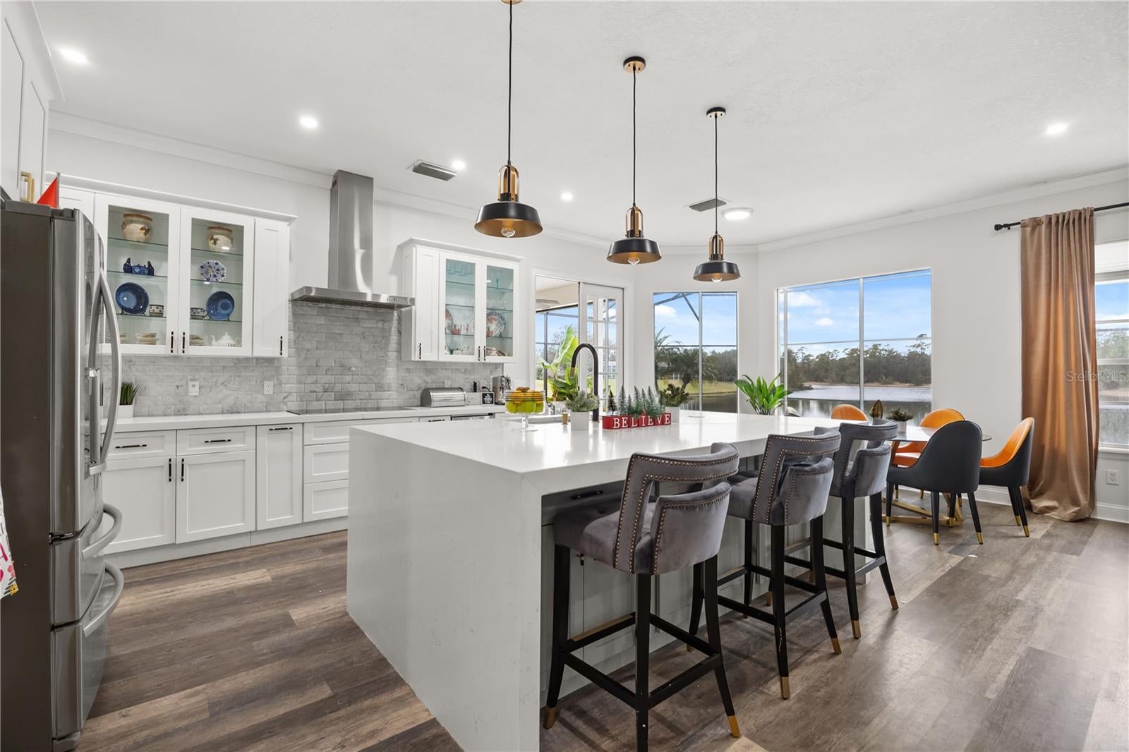 1746 CARILLON PARK DRIVE