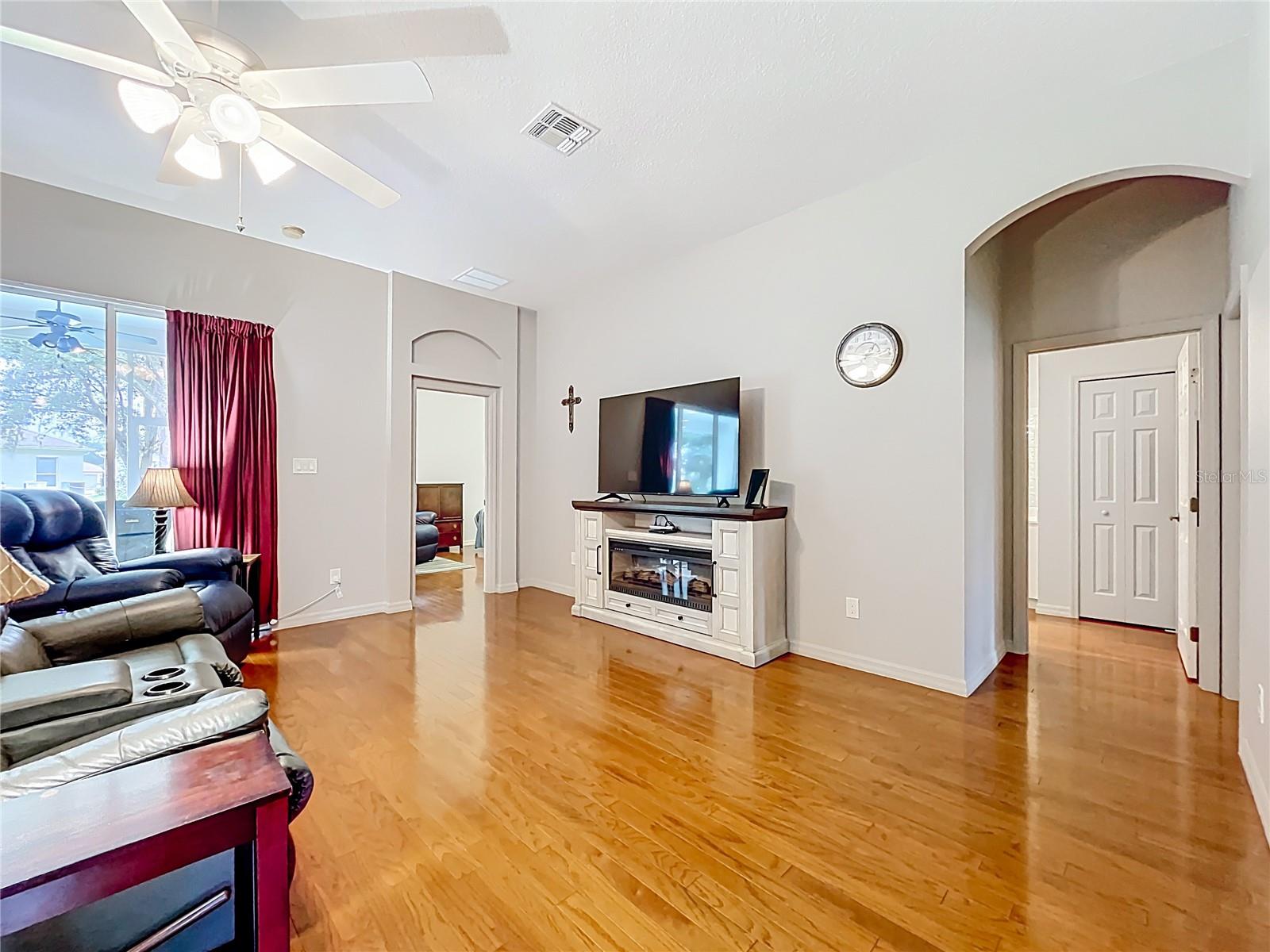 PLANTATION/LEESBURG ARBORDALE - Residential