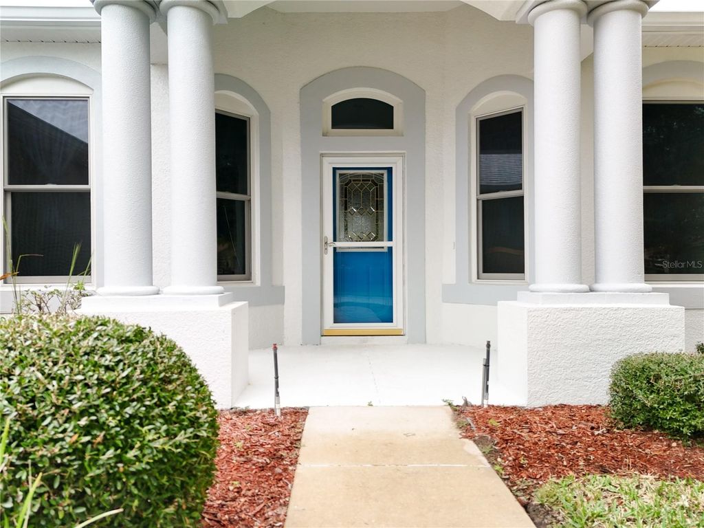 Photo of 25030 Laurel Valley Road, Leesburg, FL 34748 (MLS # G5102853)