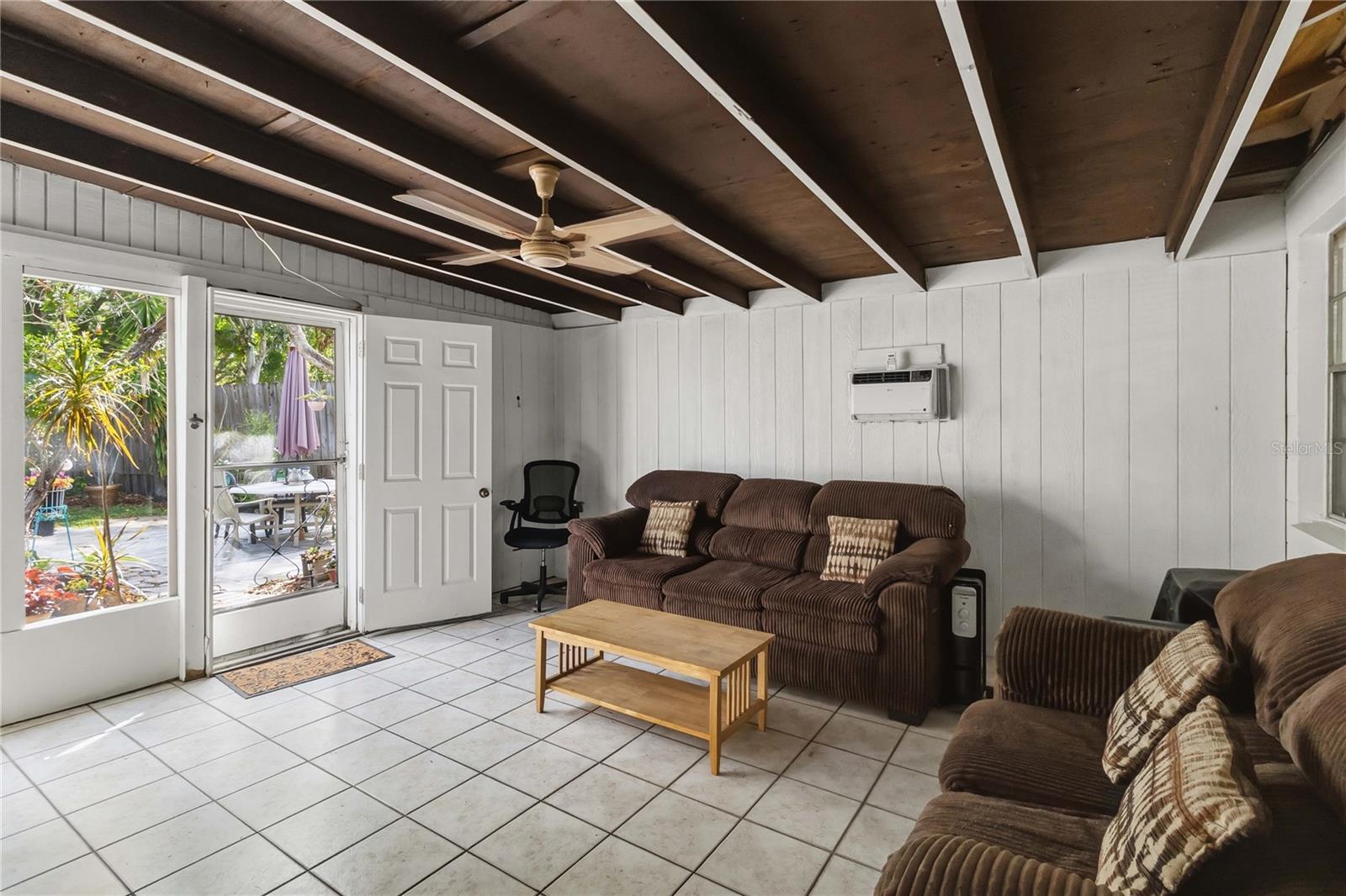 PINE LAKE ESTATES UNIT 3 - Residential