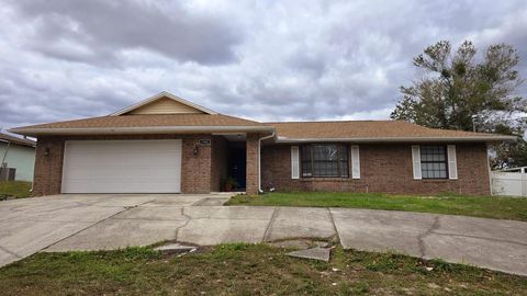 A home in DELTONA