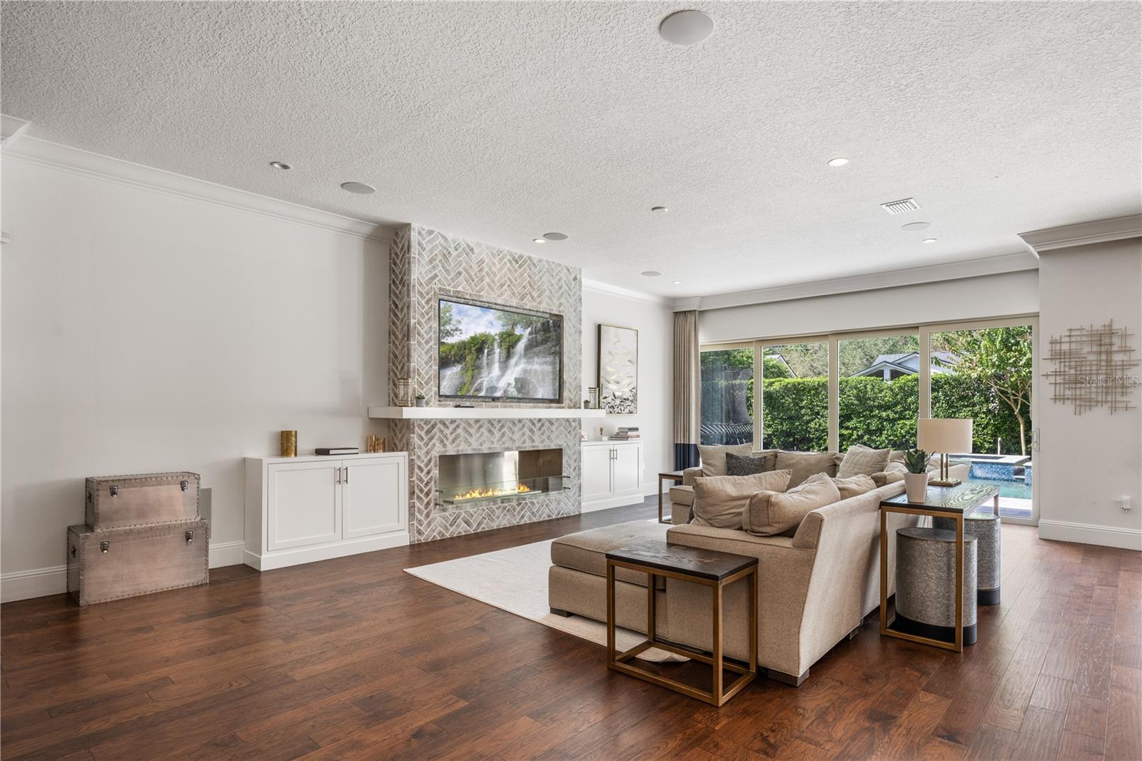 GREEN OAKS REP - Residential