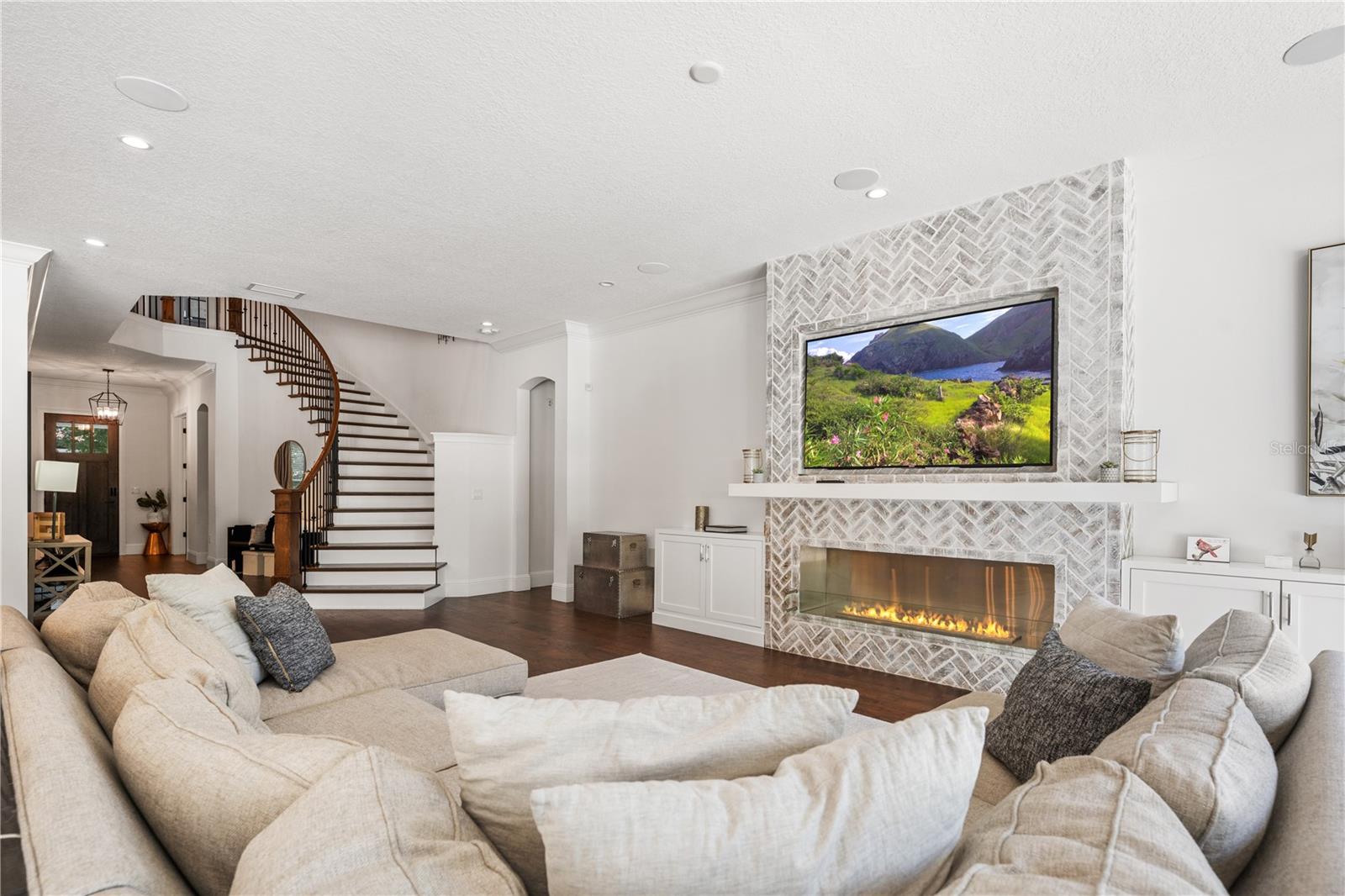 GREEN OAKS REP - Residential