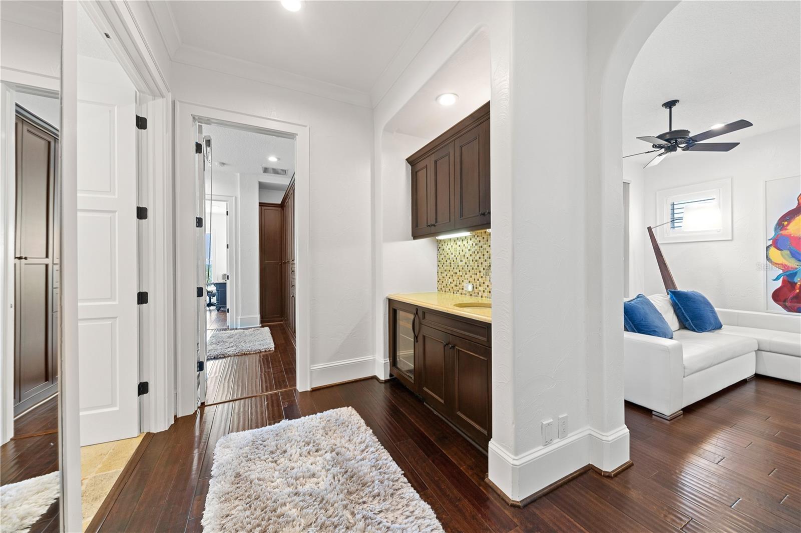 LEGENDS BAY - Residential