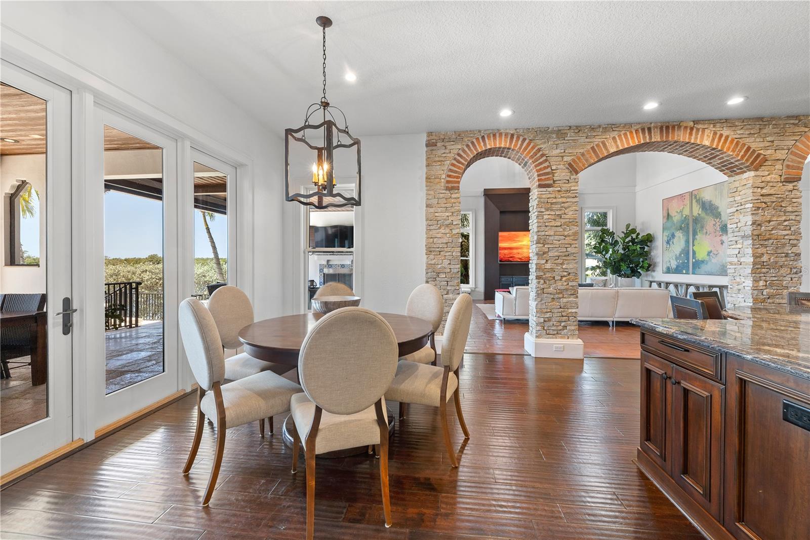 LEGENDS BAY - Residential