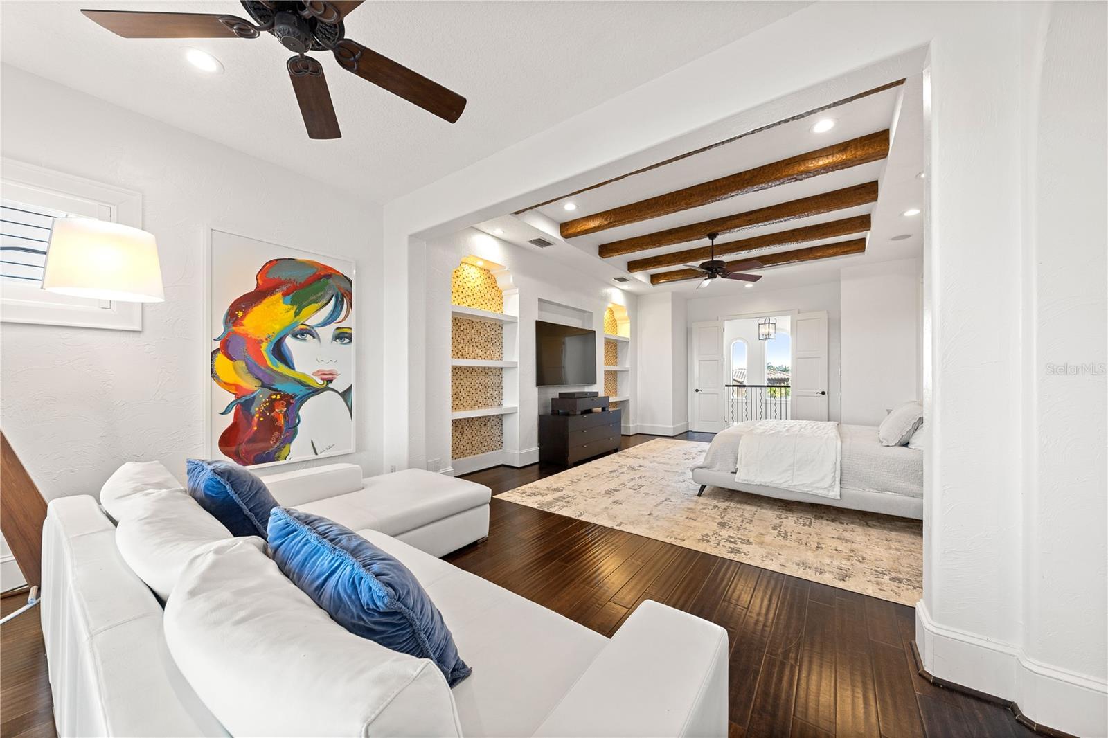 LEGENDS BAY - Residential