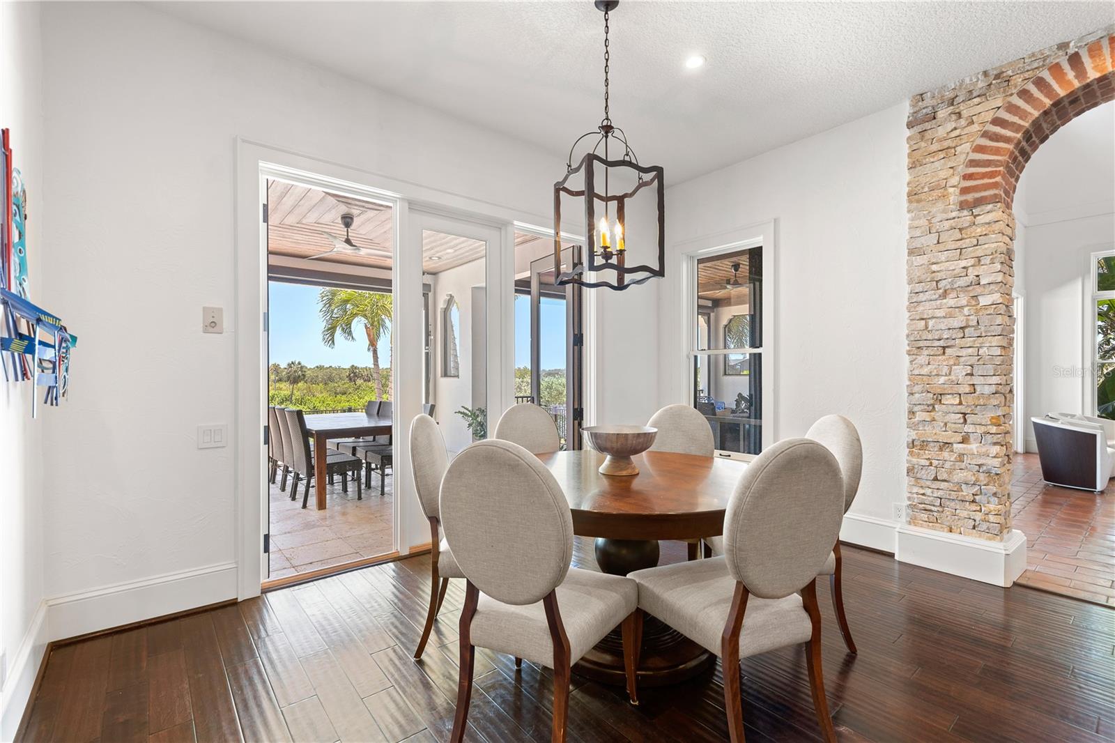 LEGENDS BAY - Residential