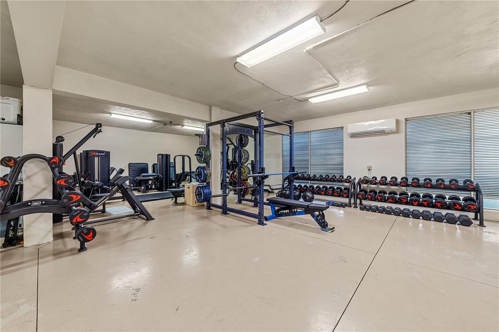 LEGENDS BAY - Residential