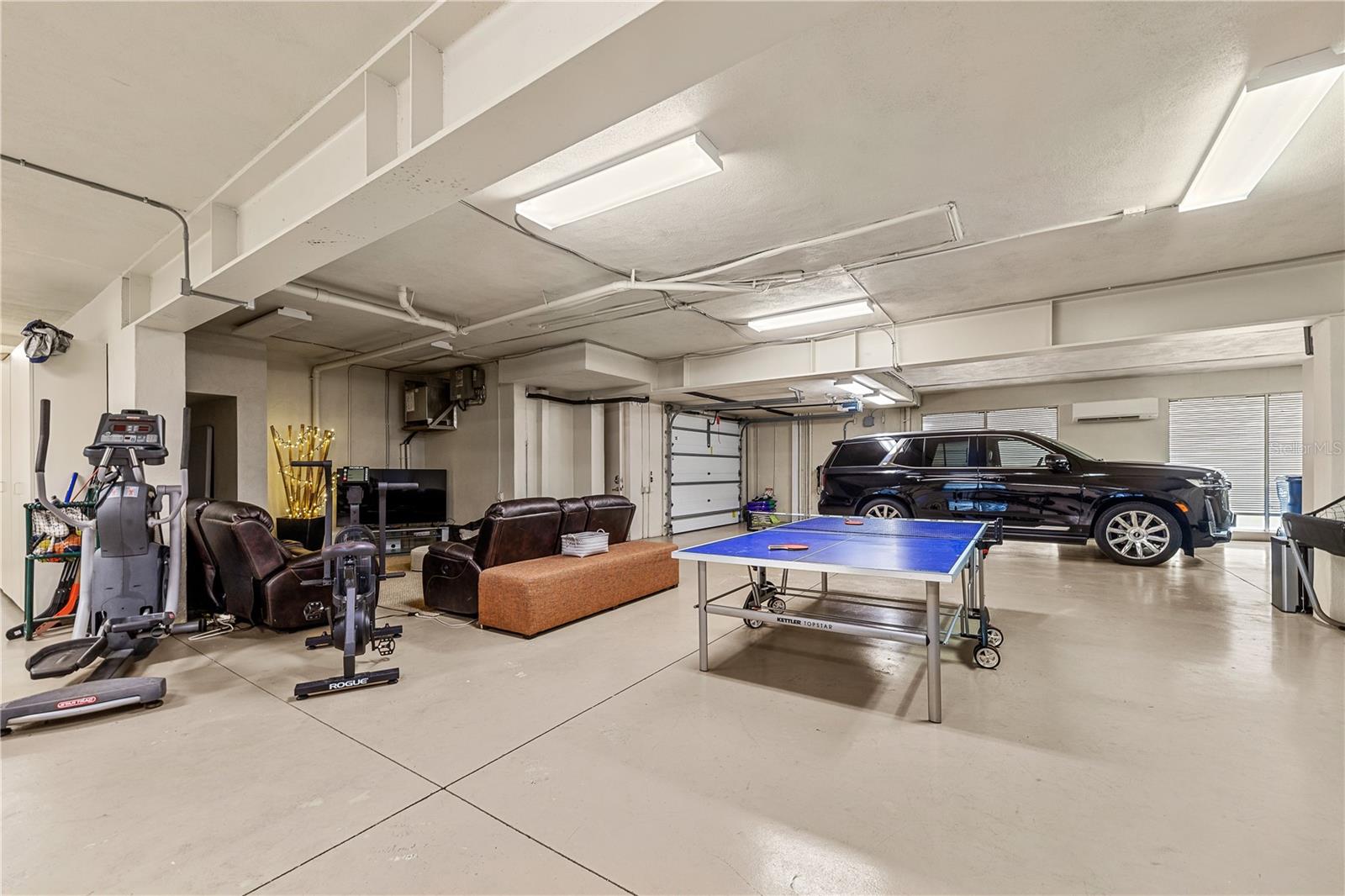 LEGENDS BAY - Residential