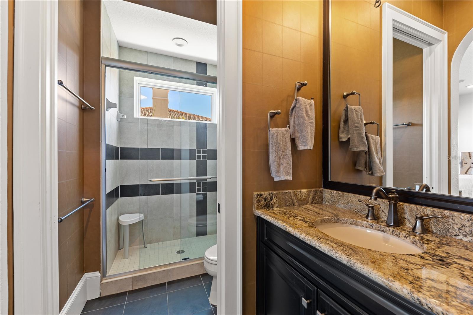 LEGENDS BAY - Residential