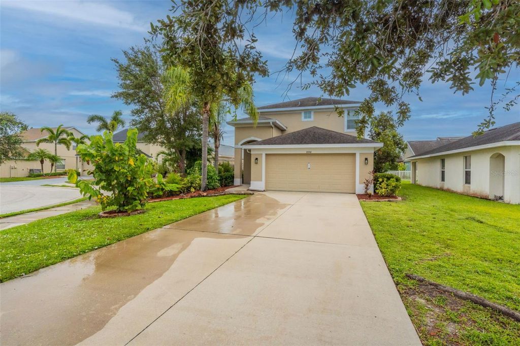 Photo of 7220 53rd Place E, Palmetto, FL 34221 (MLS # O6330038)