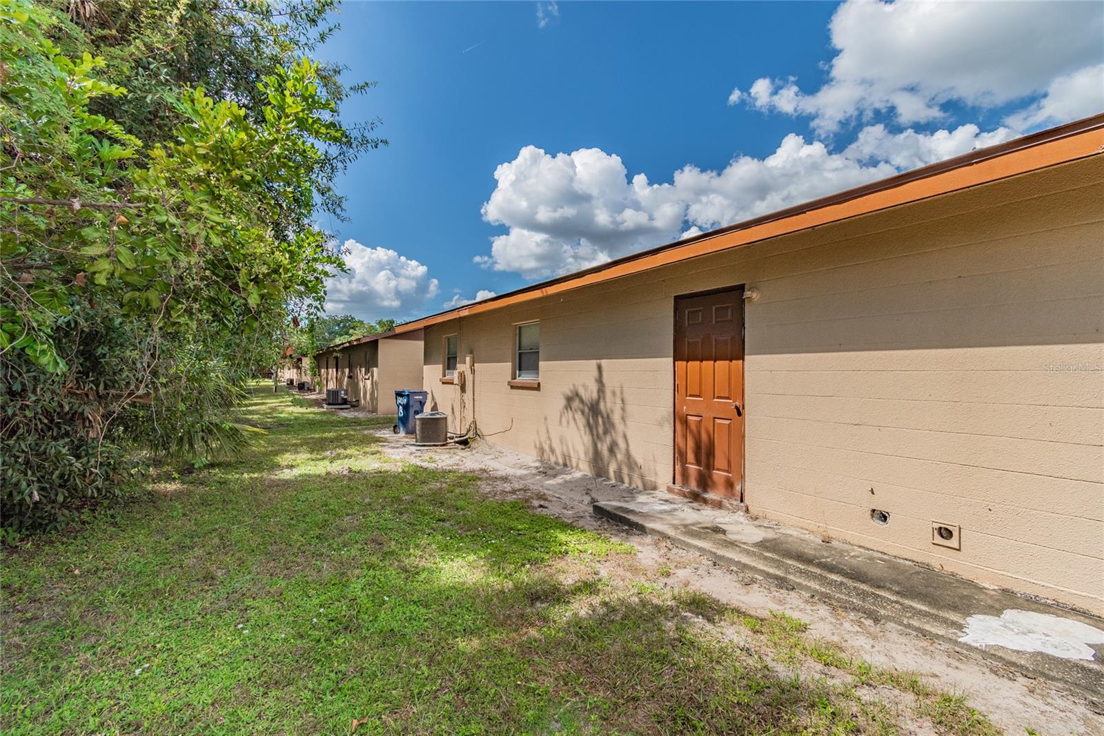 SUNNY LAKES ESTATES - Residential Income