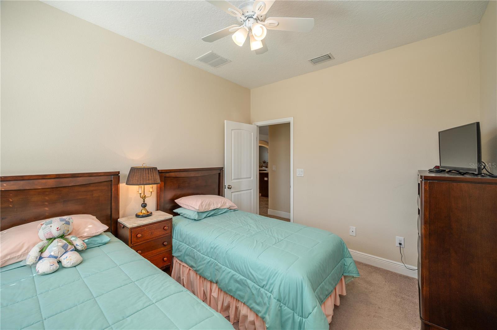 HIDDEN CREEK - Residential