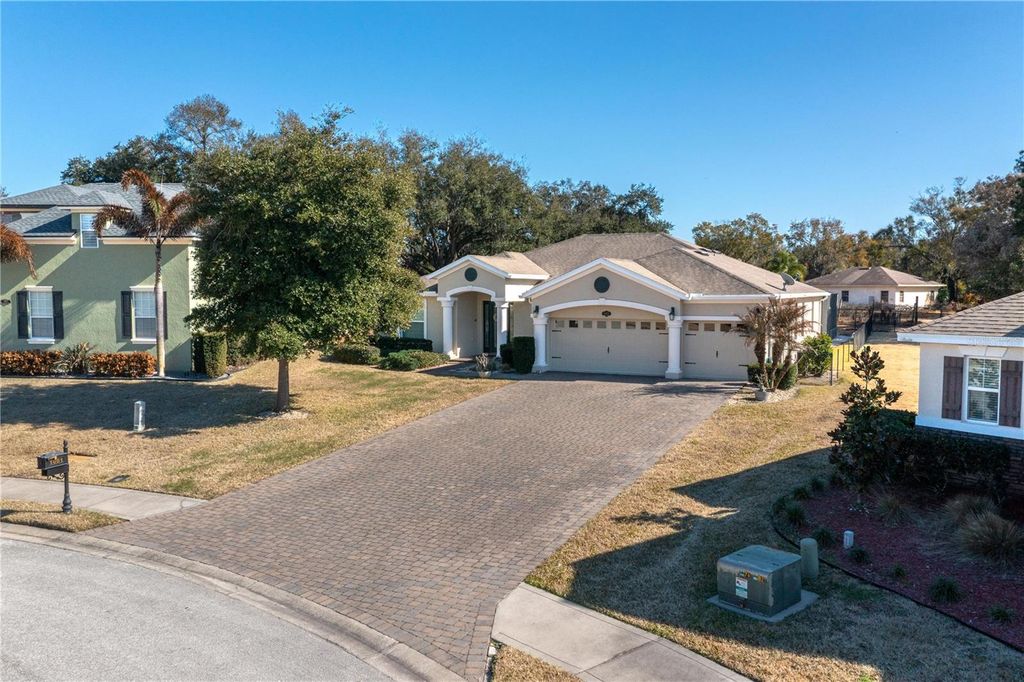 Photo of 1051 Lena Run Court, Winter Haven, FL 33880 (MLS # L4959294)