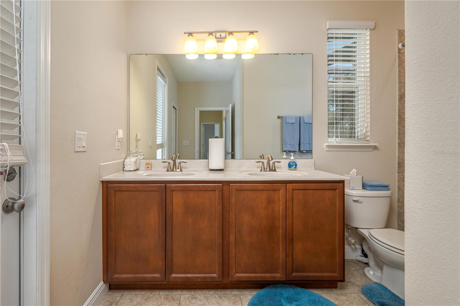 HIDDEN CREEK - Residential