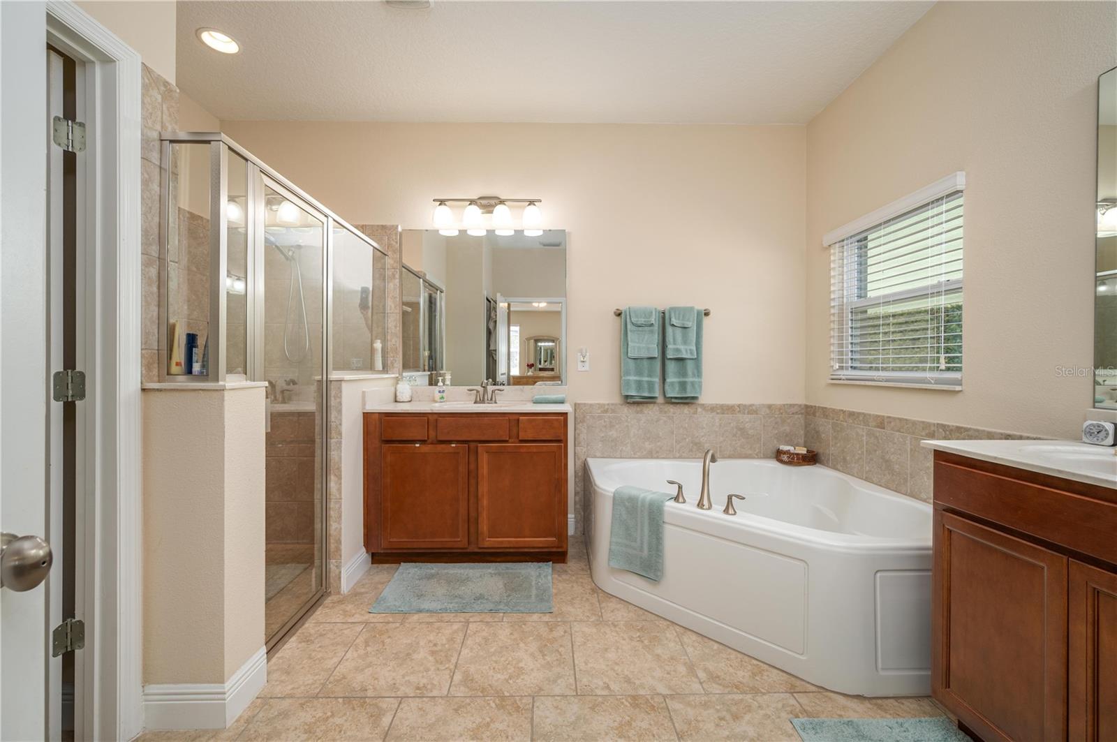 HIDDEN CREEK - Residential