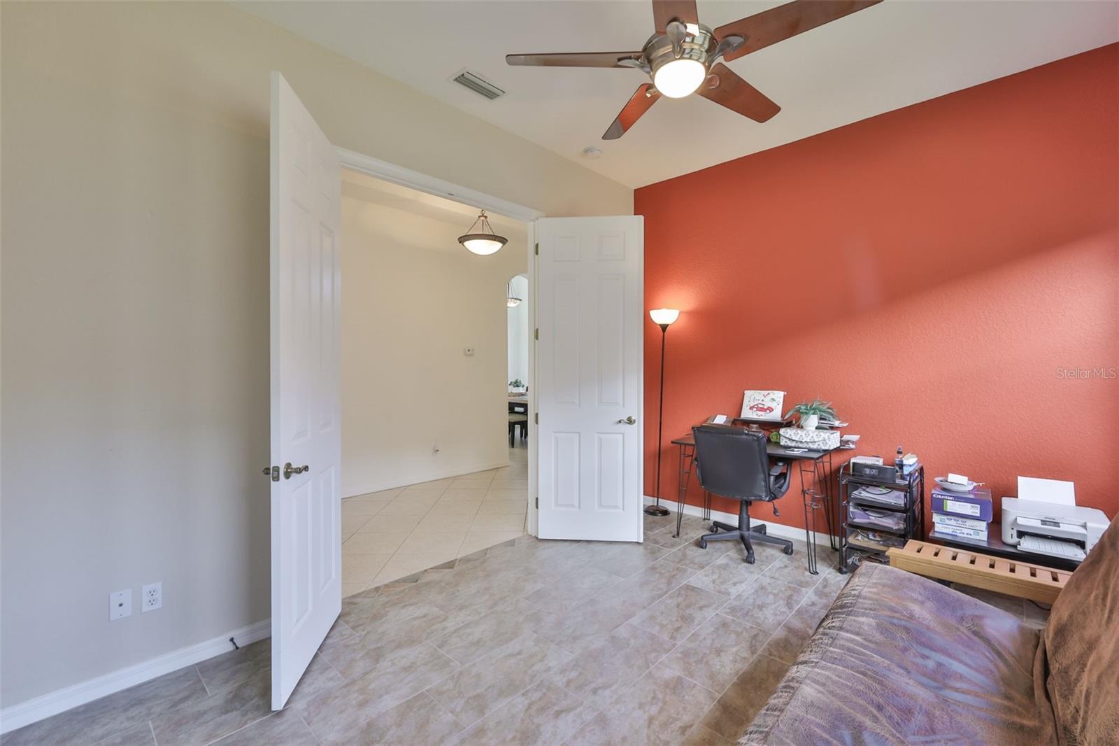 KENSINGTON CONDO - Residential