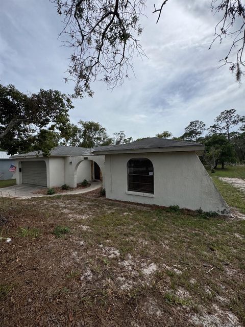 Photo of 7295 Edinburgh Way, Weeki Wachee, FL 34613 (MLS # A4695941)