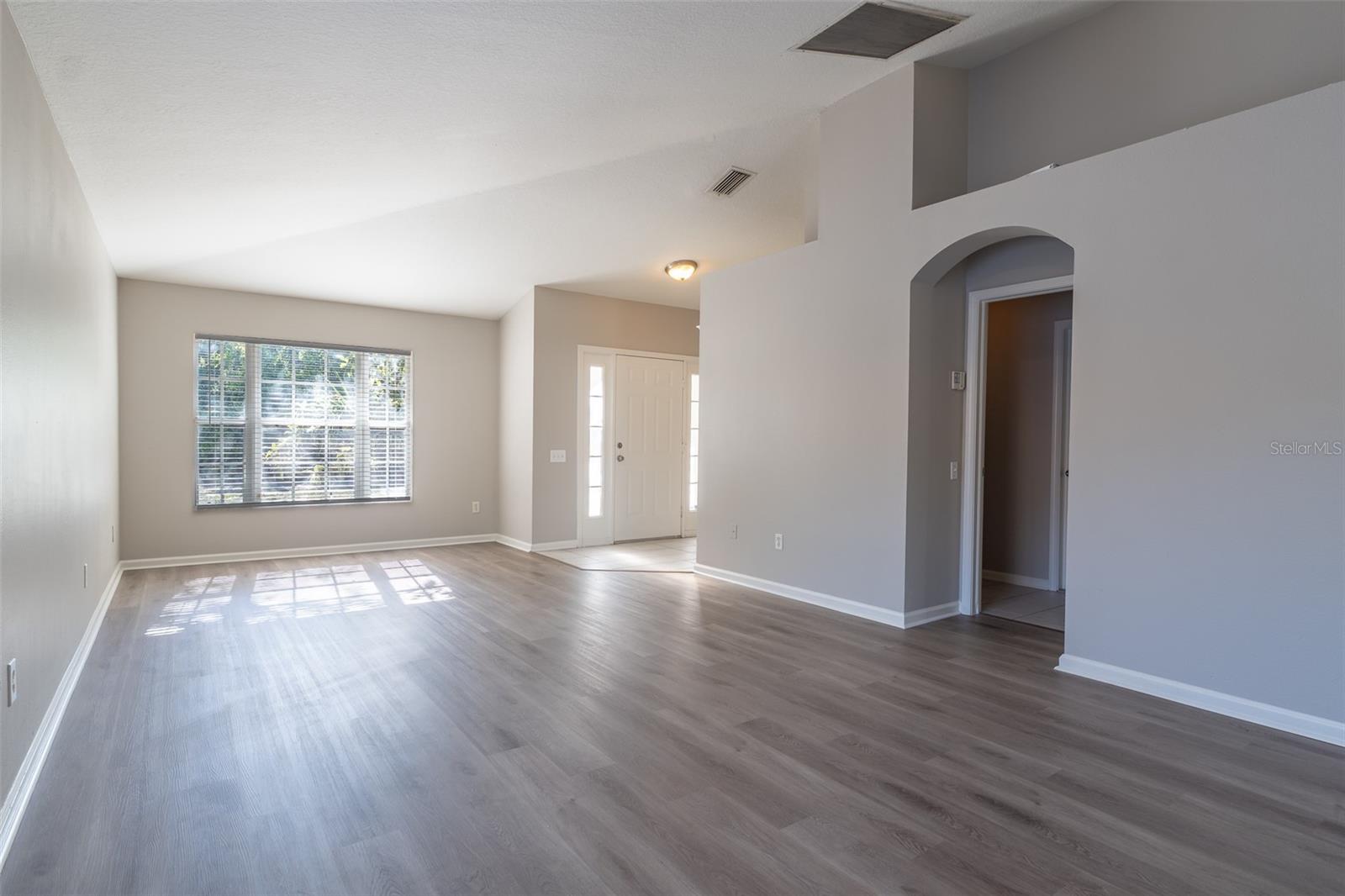 SOUTH POINTE PH 10 & 11 - Residential