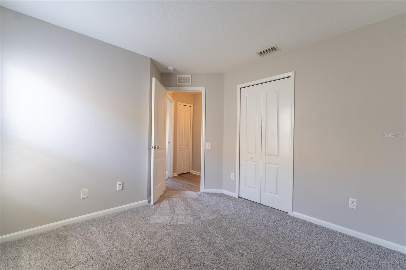SOUTH POINTE PH 10 & 11 - Residential