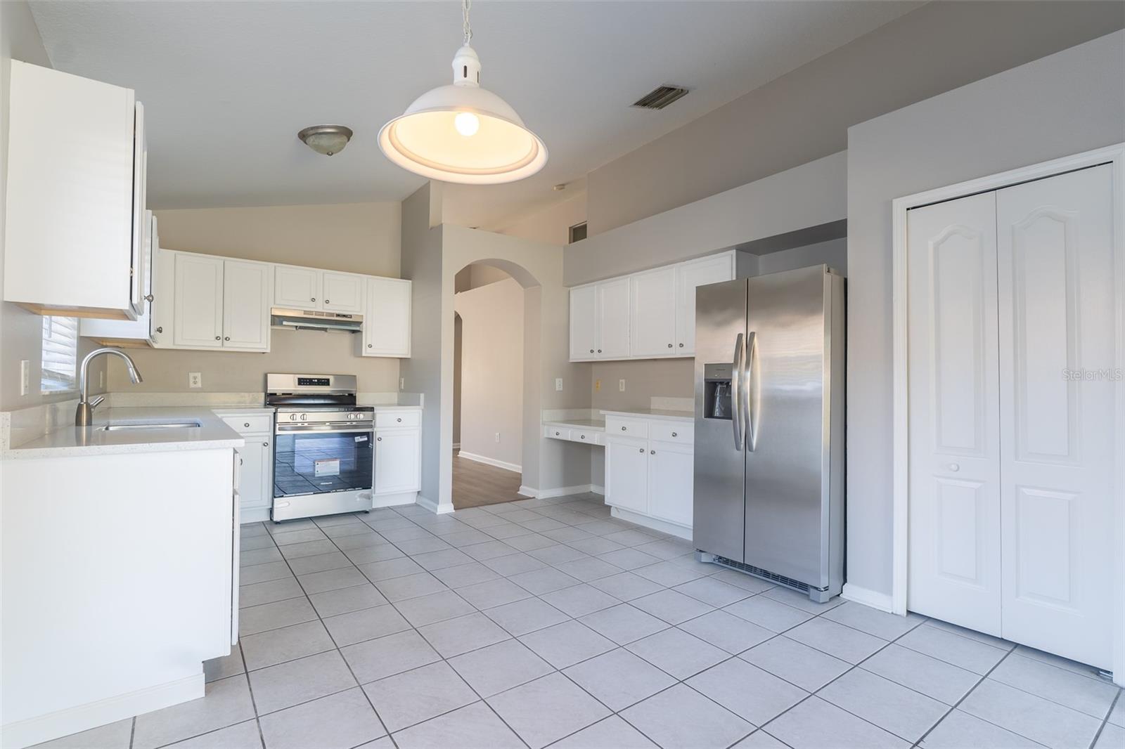 SOUTH POINTE PH 10 & 11 - Residential