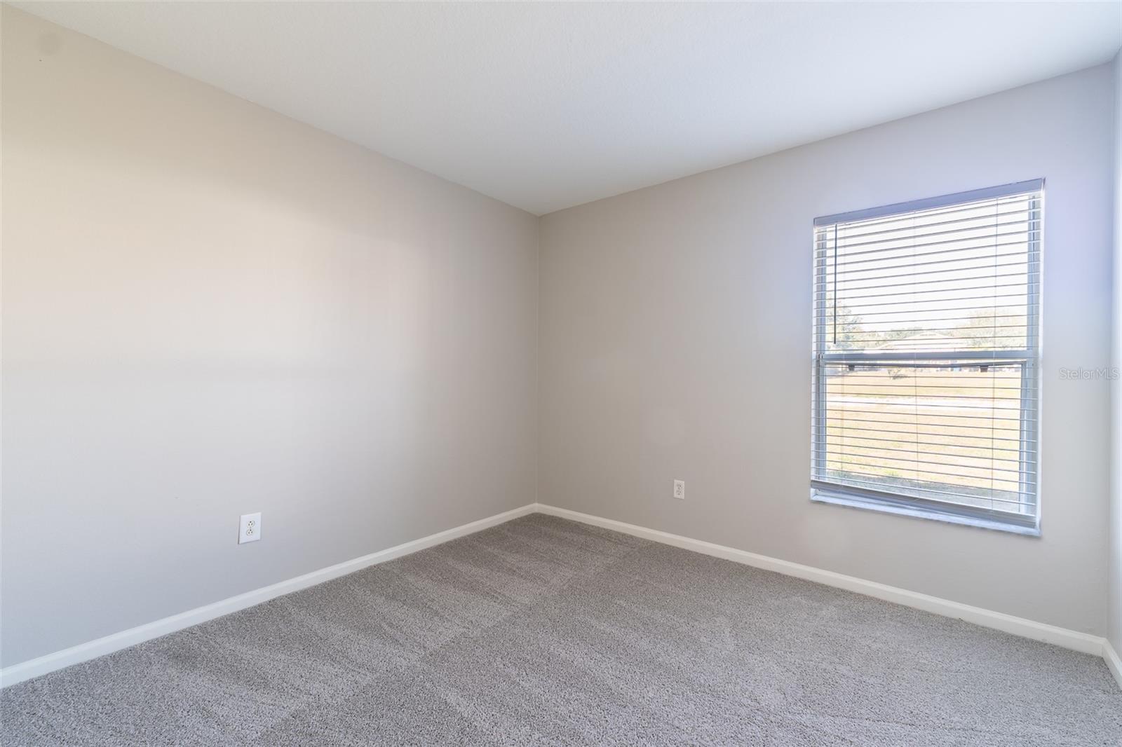 SOUTH POINTE PH 10 & 11 - Residential