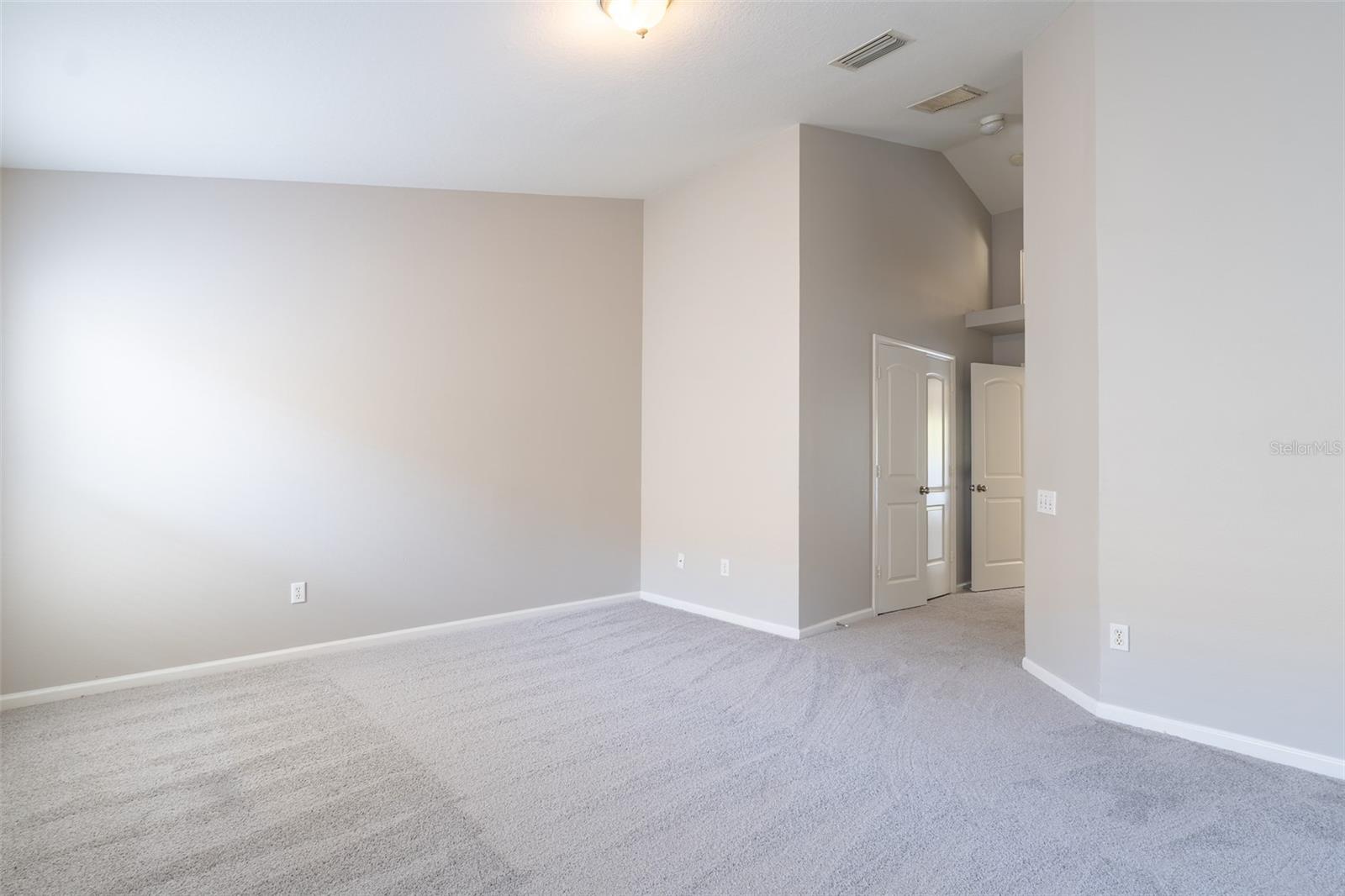 SOUTH POINTE PH 10 & 11 - Residential