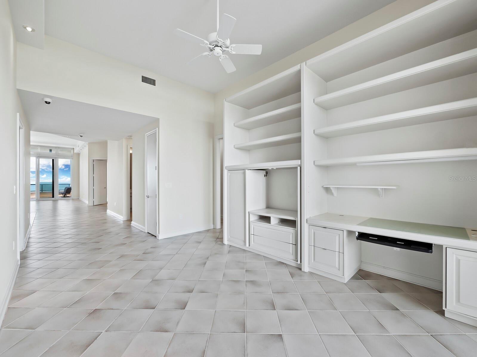 L AMBIANCE AT LONGBOAT KEY CLUB PH 02 - Residential