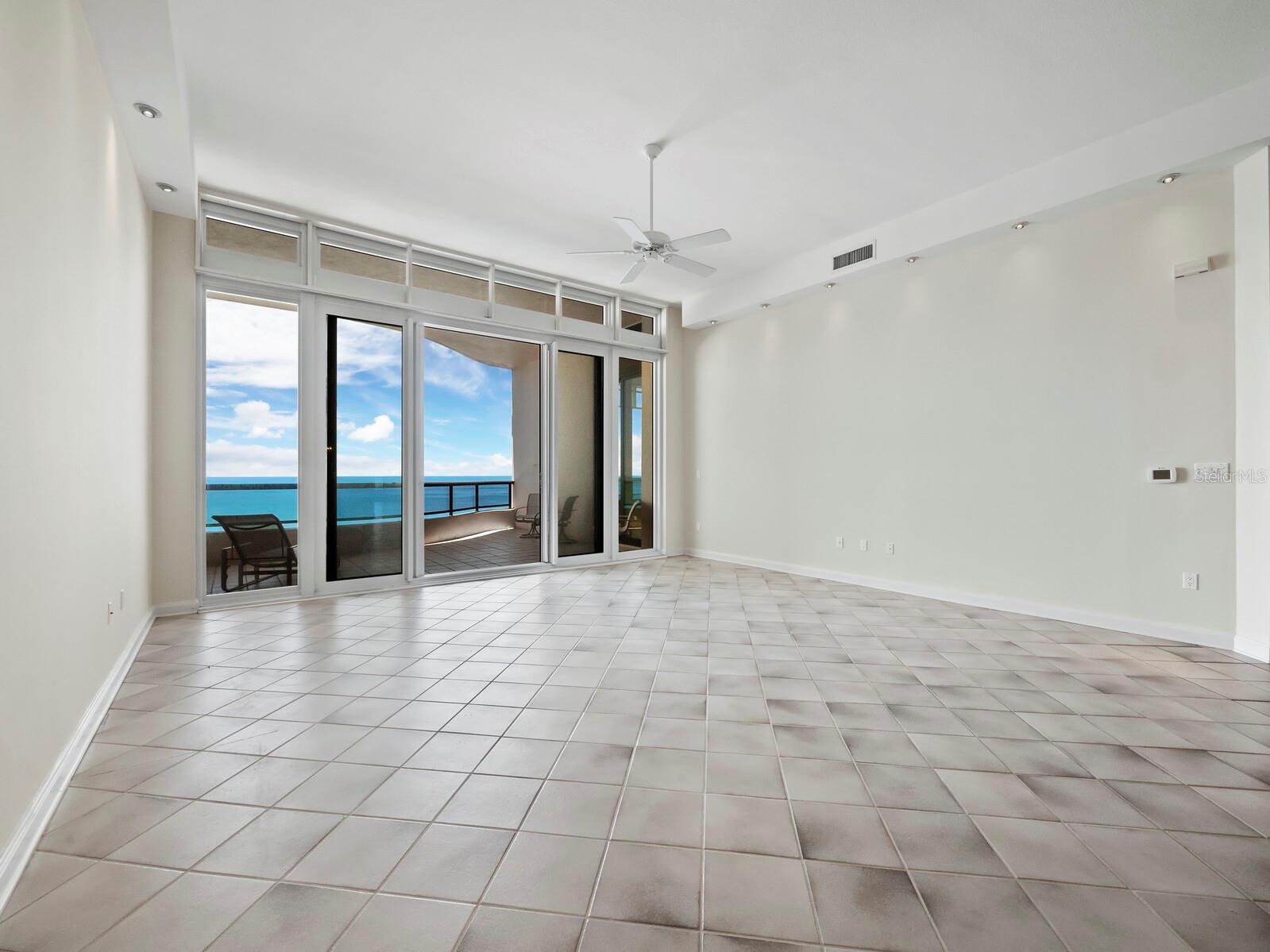 L AMBIANCE AT LONGBOAT KEY CLUB PH 02 - Residential