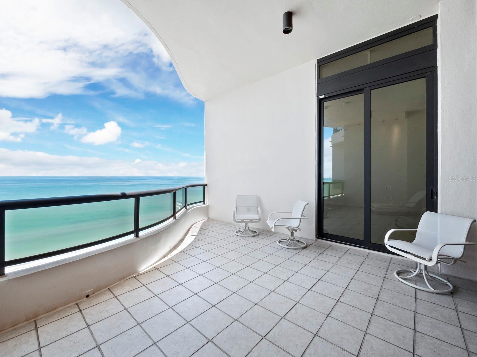 L AMBIANCE AT LONGBOAT KEY CLUB PH 02 - Residential