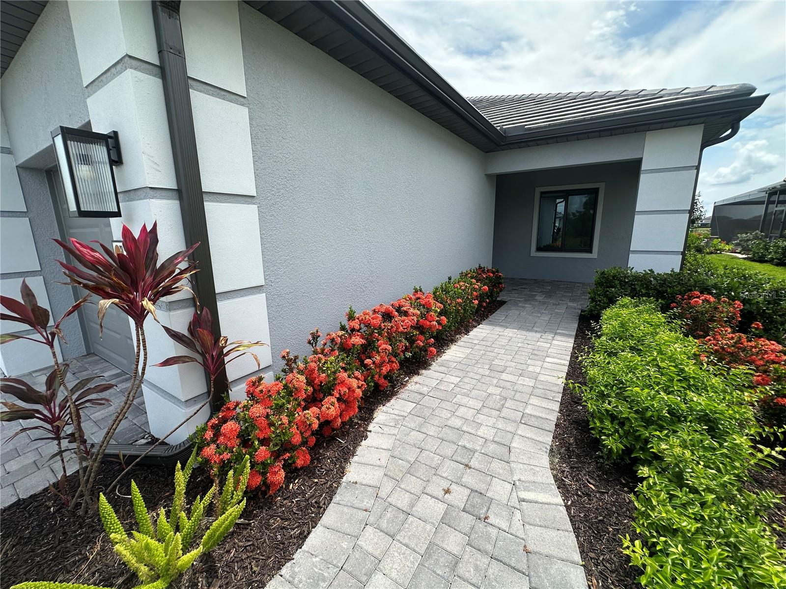 SKYSAIL - Residential Lease