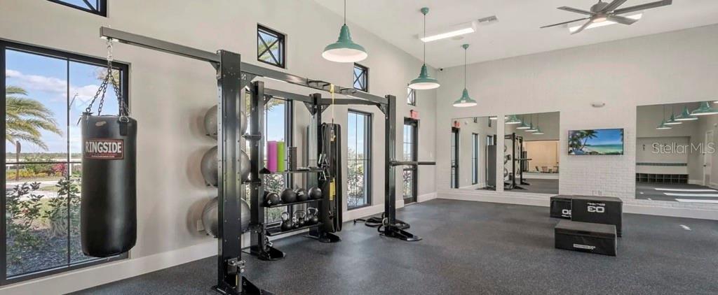 SKYSAIL - Residential Lease