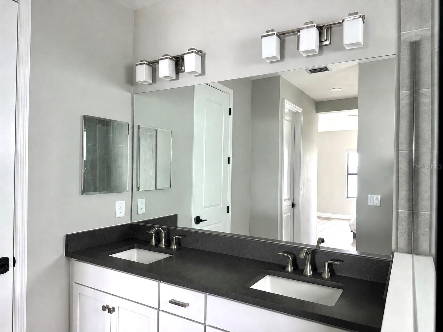 SKYSAIL - Residential Lease