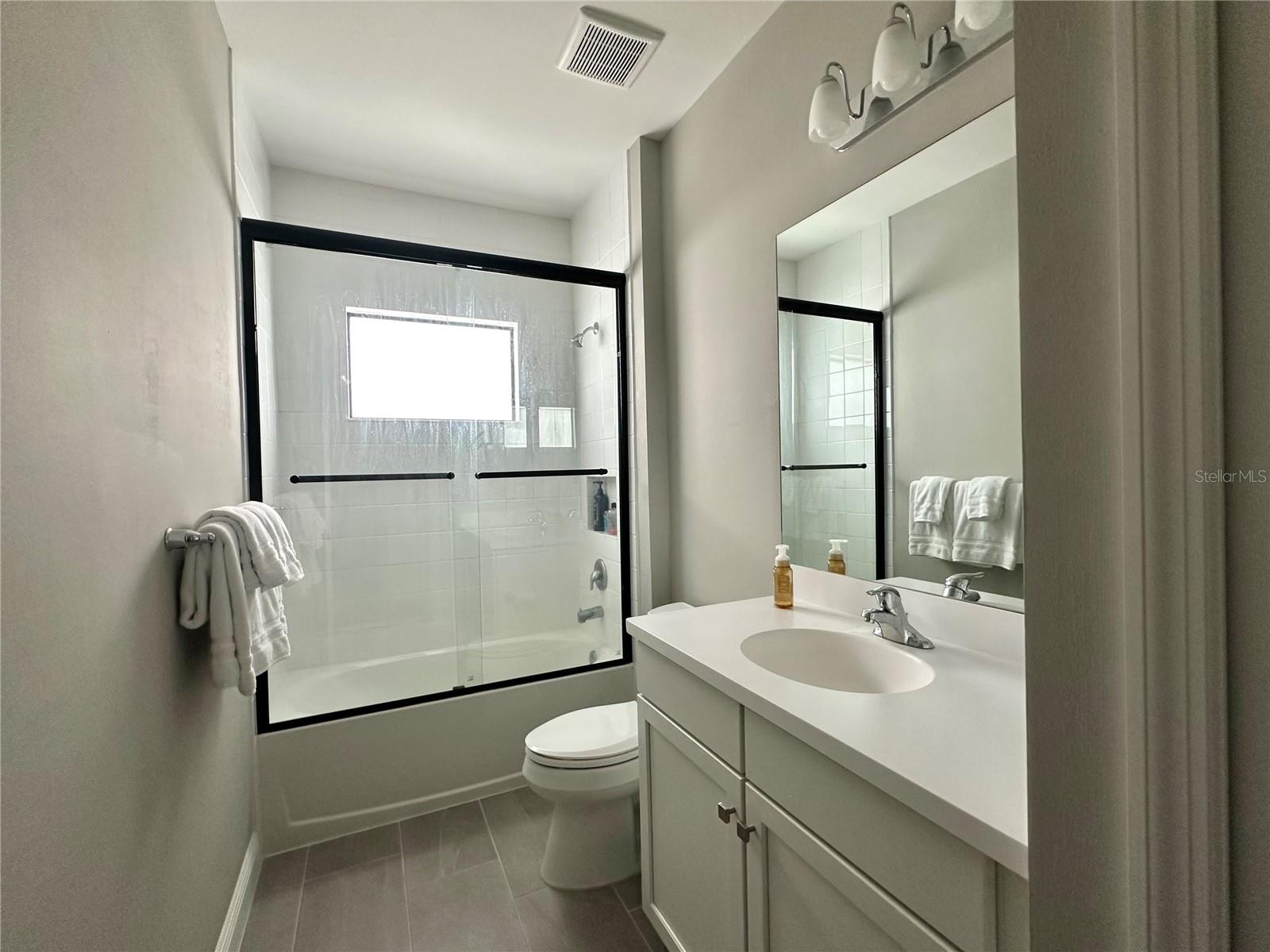 SKYSAIL - Residential Lease
