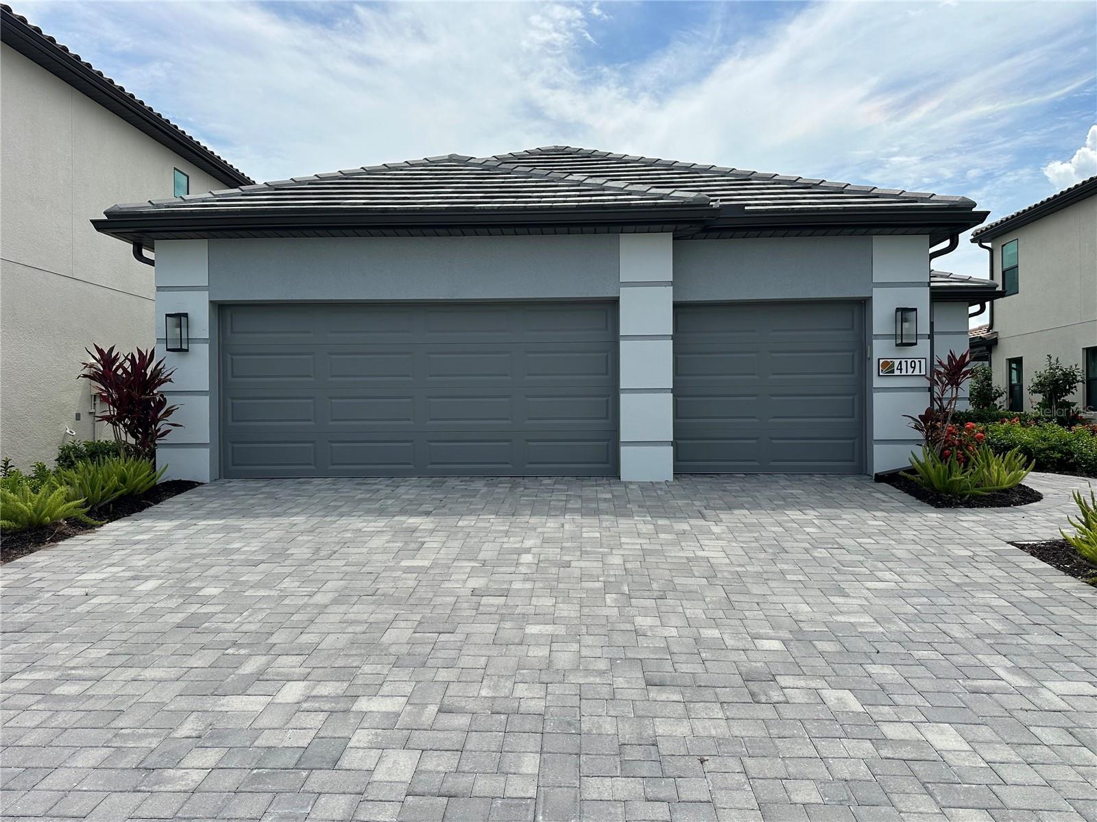SKYSAIL - Residential Lease