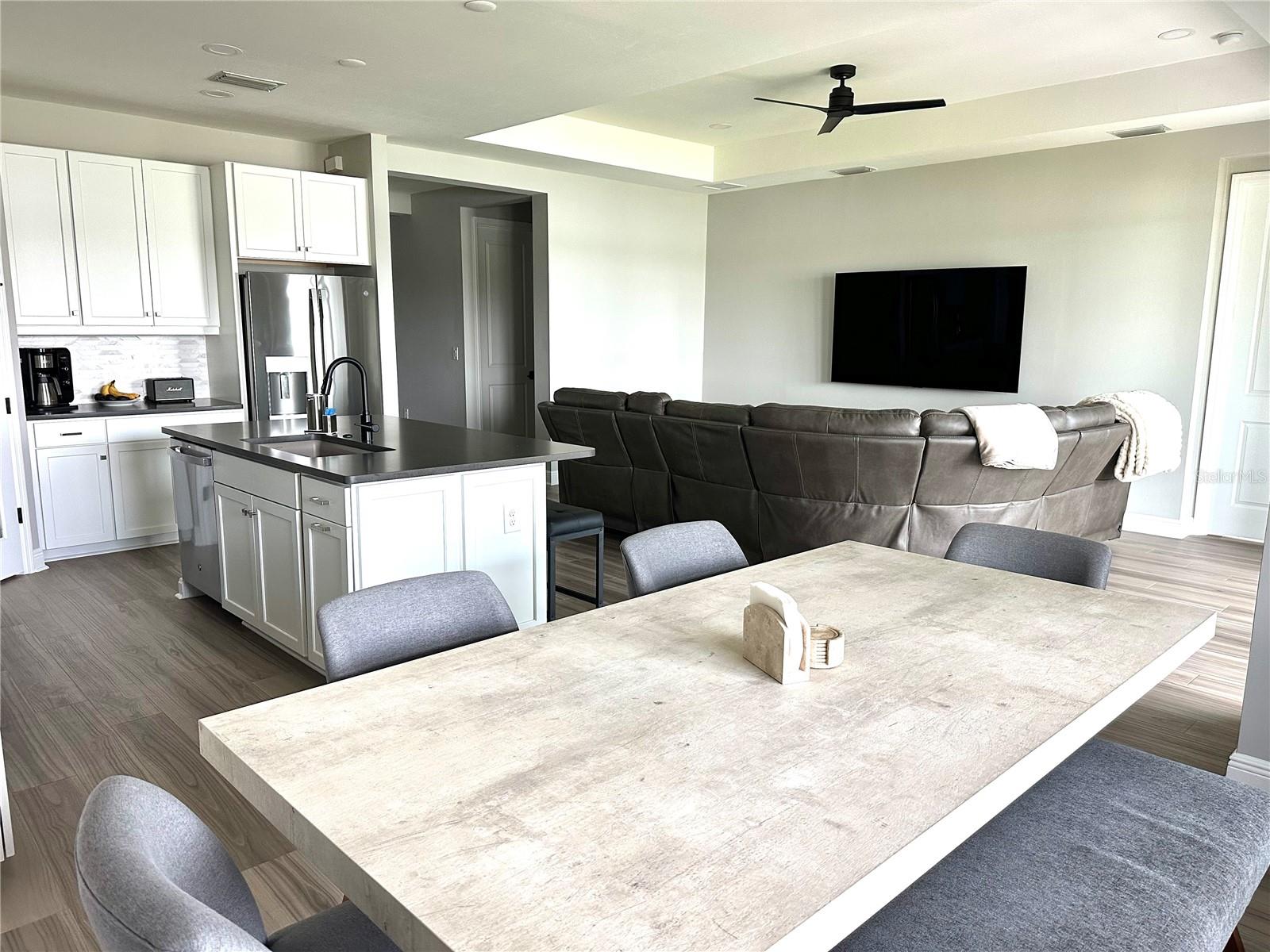 SKYSAIL - Residential Lease