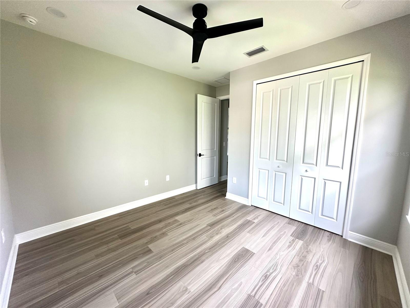 SKYSAIL - Residential Lease