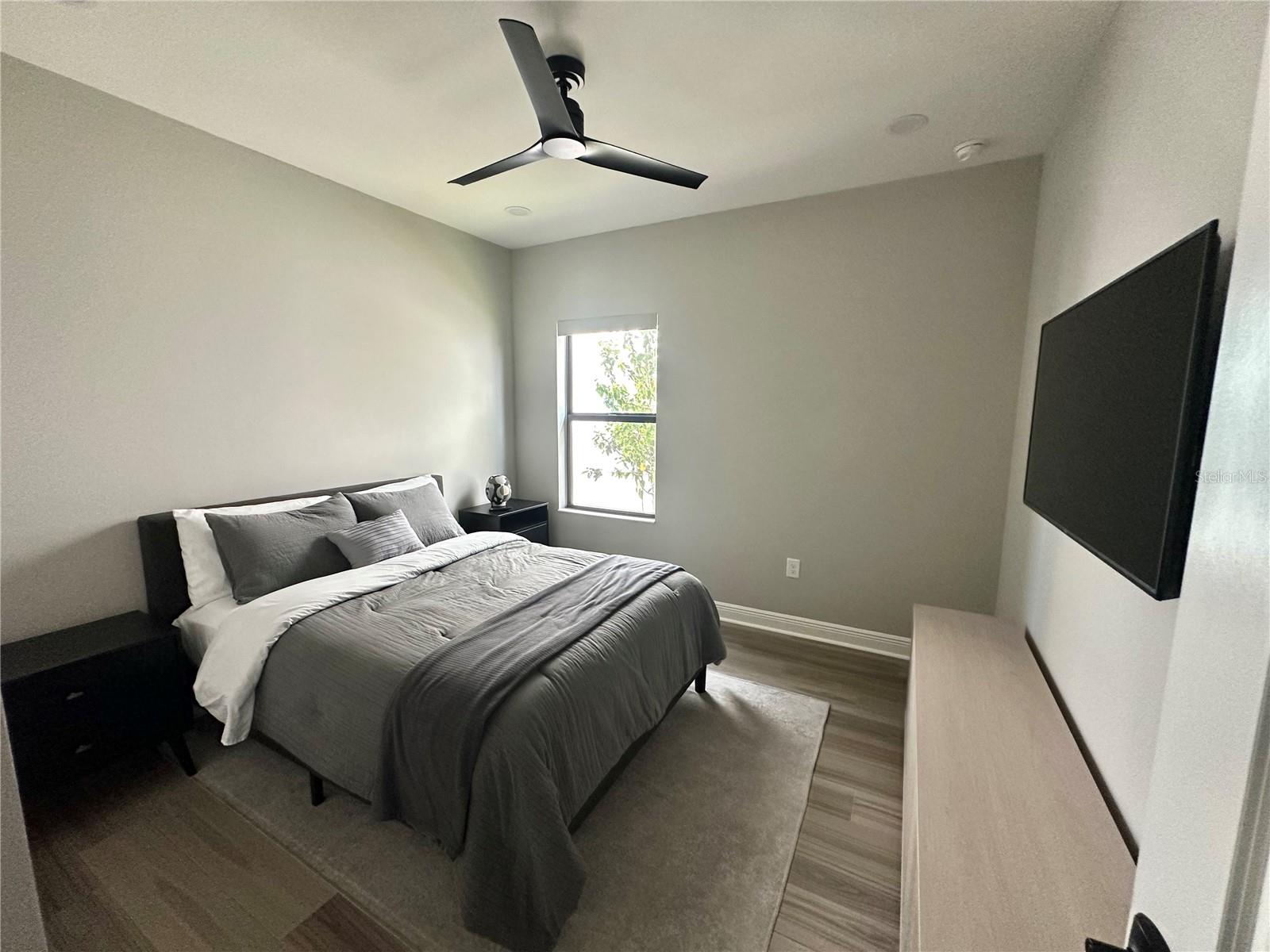 SKYSAIL - Residential Lease