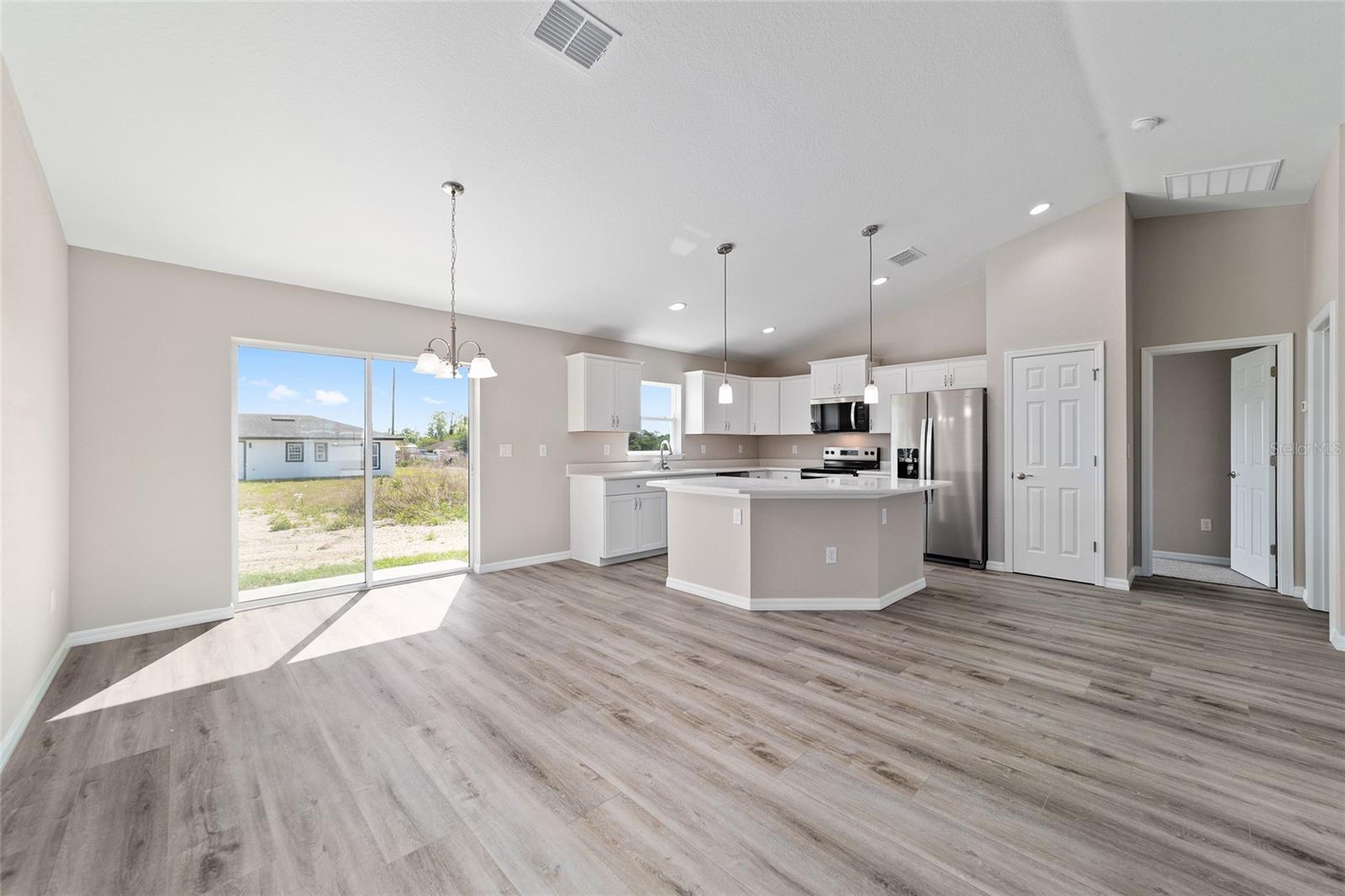 CITRUS SPGS UNIT 23 - Residential