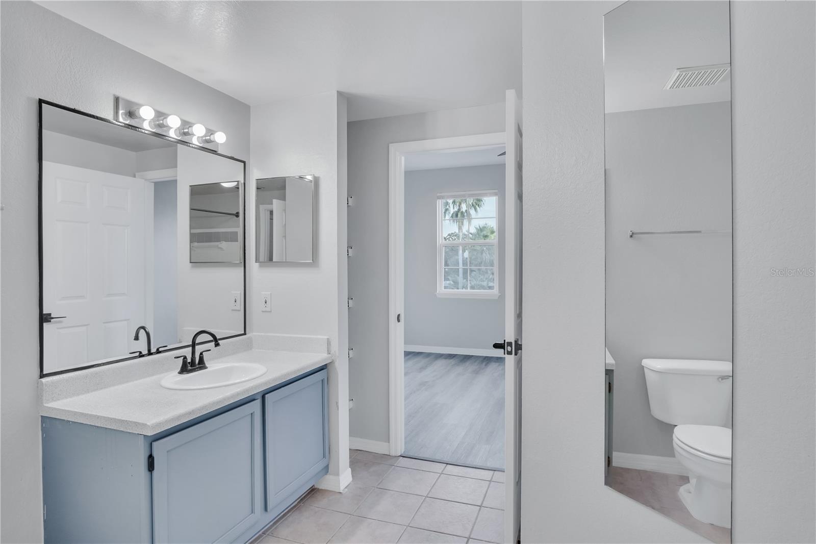 HAMPTONS AT METROWEST - Residential