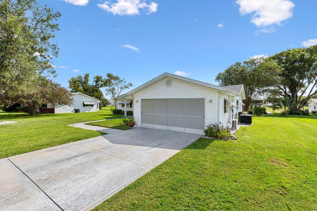 Photo of 17710 SE 108th Avenue, Summerfield, FL 34491 (MLS # OM709593)