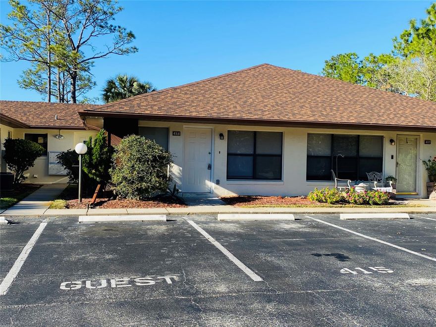 Beautiful and clean 1/1 Condo with fresh paint, nice tile, ceiling fans, and w/d hookup.  Nice bathrooms and kitchen.  Low $280 monthly HOA’s which include clubhouse, pool, gym, picnic area, assigned parking spot, guest parking spot, termite treatments, cable tv, and CAM landscaping.  1 pet ok less than 20 lbs. 


All information deemed correct but not guaranteed. ;Water: City