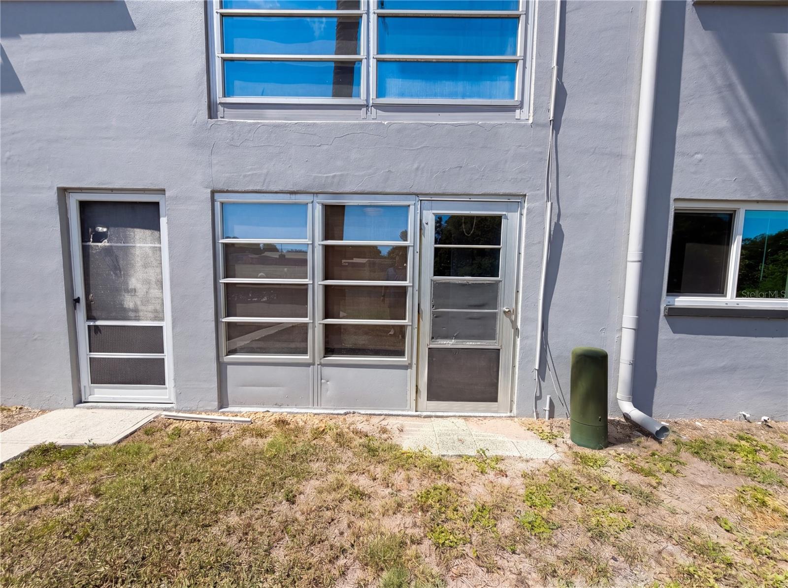 IMPERIAL PARK CONDO - Residential